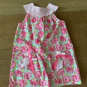Sweet dress with bunny detail on pockets